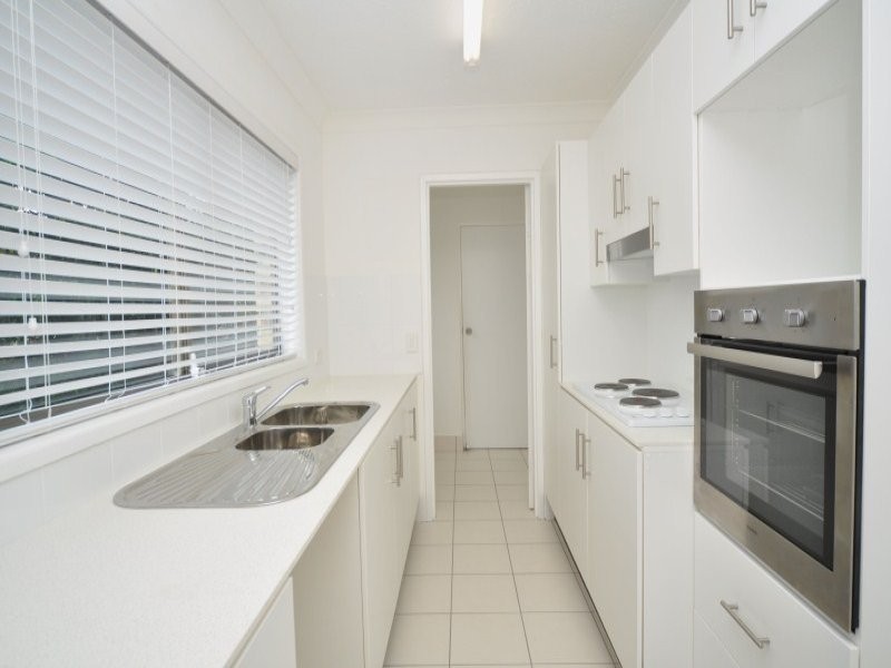 1/18 Madang Crescent, Runaway Bay QLD 4216