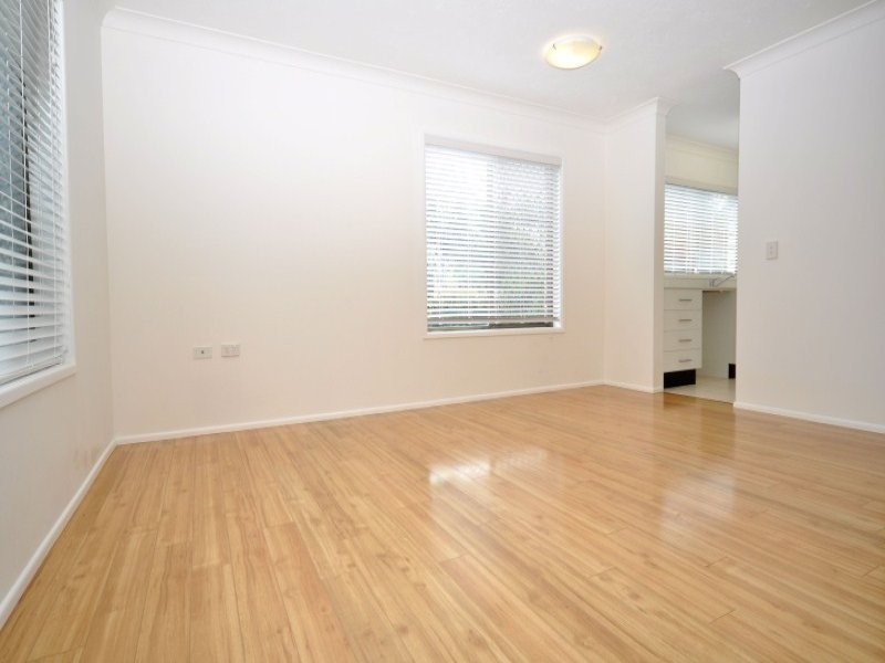 1/18 Madang Crescent, Runaway Bay QLD 4216