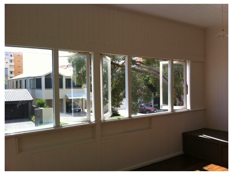 12 Norman Street, Southport QLD 4215