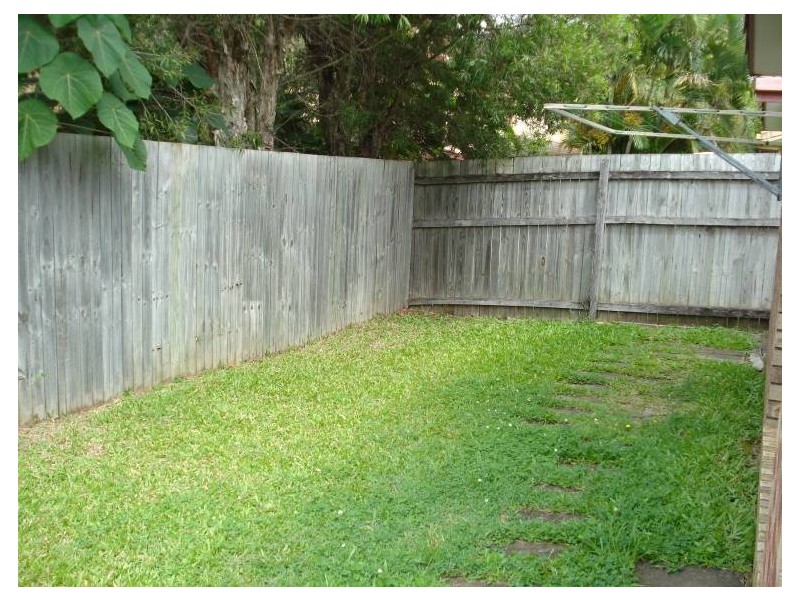 1/12 Calvary Court, Labrador QLD 4215