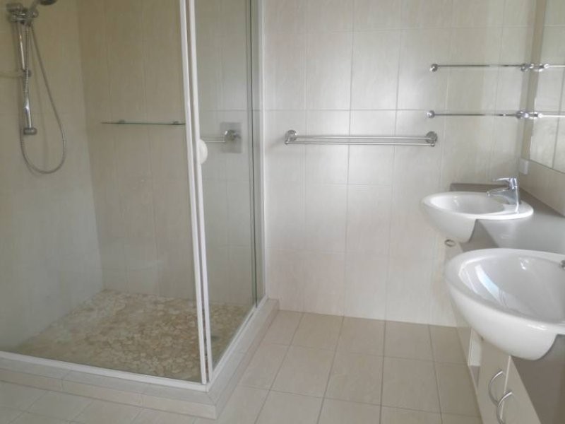 2/2 Tecona Street, Hollywell QLD 4216