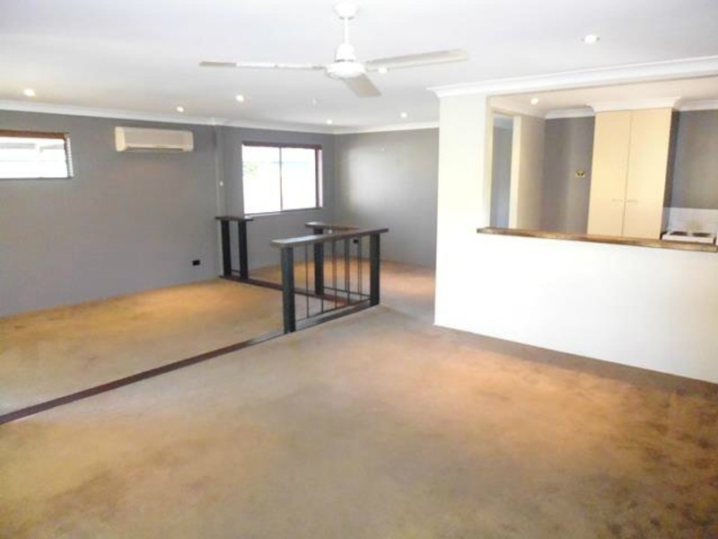 16 Allinga Street, Coombabah QLD 4216