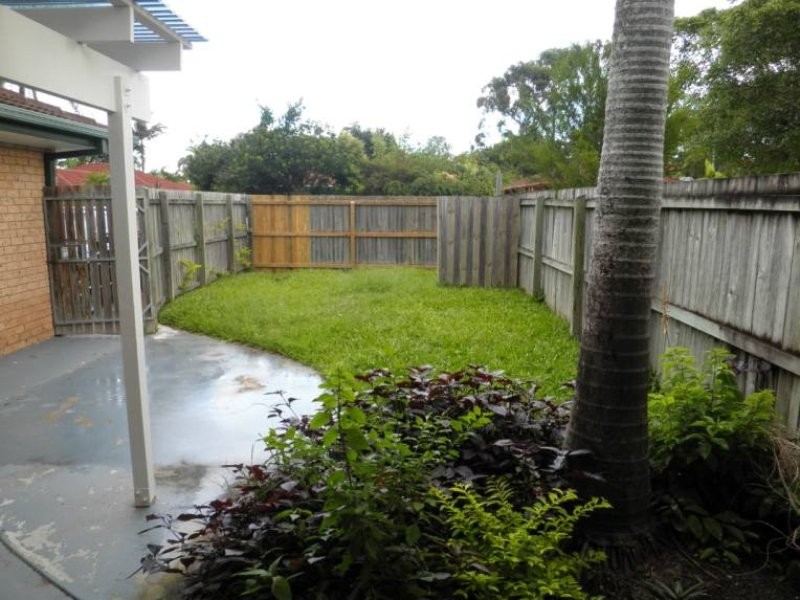 2/23 Stephenson Street, Labrador QLD 4215