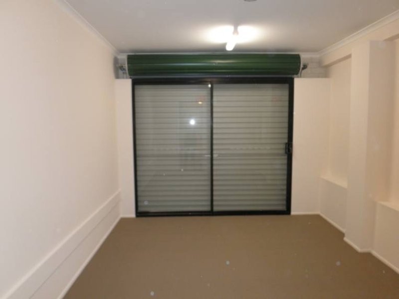 2/23 Stephenson Street, Labrador QLD 4215