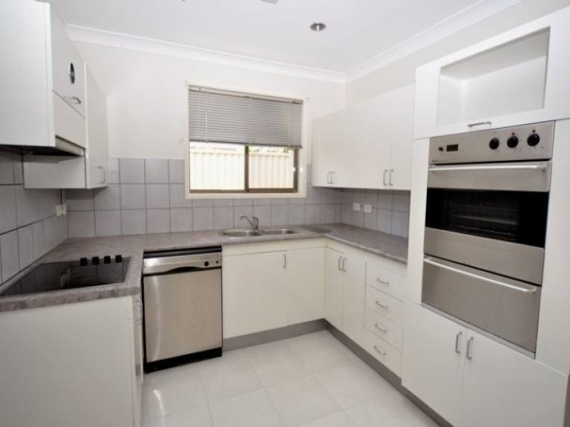 1/108 Oxley Drive, Paradise Point QLD 4216