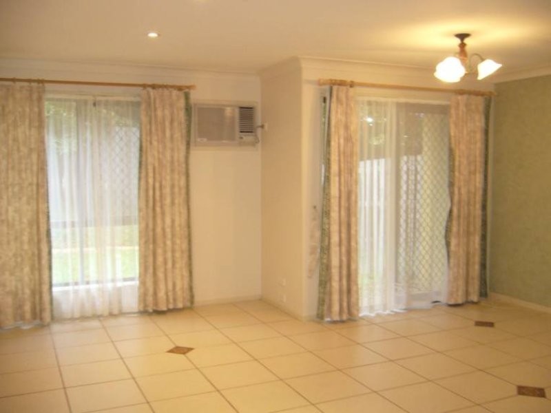 3/72 Imperial Parade, Labrador QLD 4215