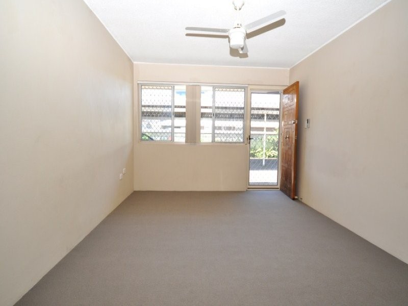 3/10 Railway Street, Southport QLD 4215