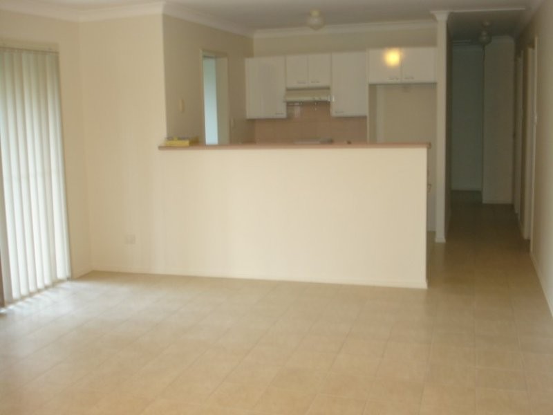 166/31 Usher Avenue, Labrador QLD 4215