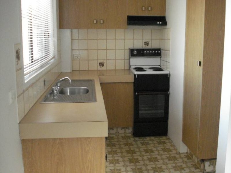 2/156 Frank Street, Labrador QLD 4215