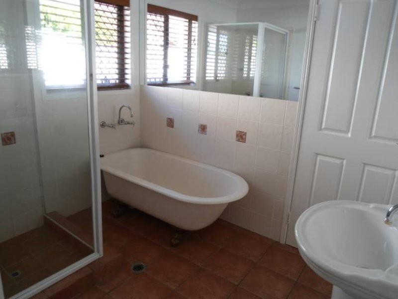 41 Sundown Drive, Paradise Point QLD 4216