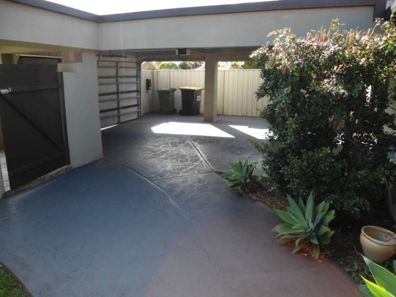 41 Sundown Drive, Paradise Point QLD 4216