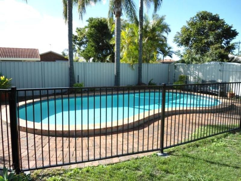 41 Sundown Drive, Paradise Point QLD 4216