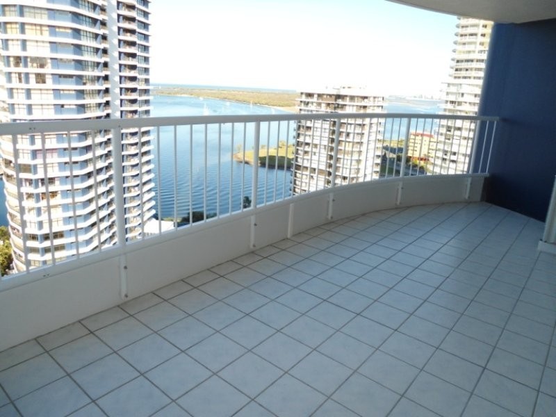 66/21 Bayview Street, Runaway Bay QLD 4216