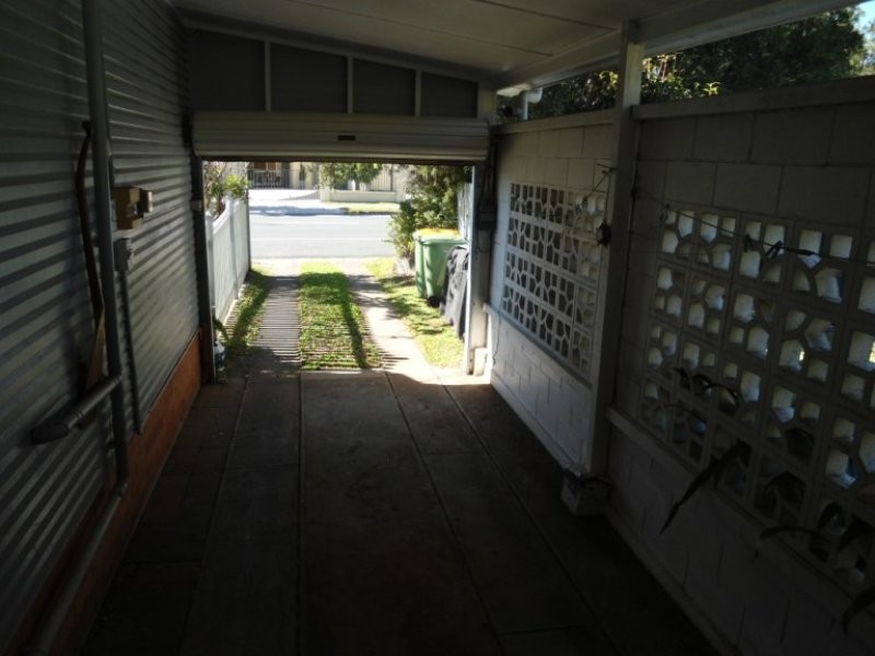 220 Turpin Road, Labrador QLD 4215