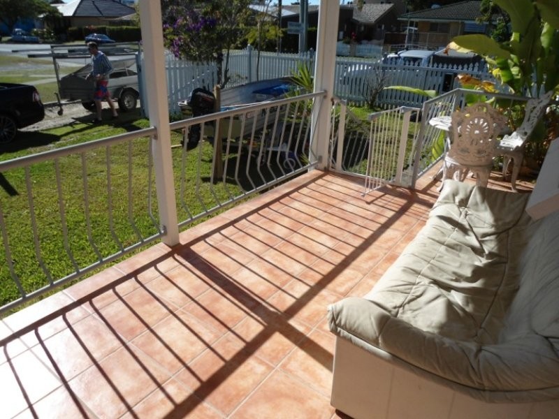 220 Turpin Road, Labrador QLD 4215