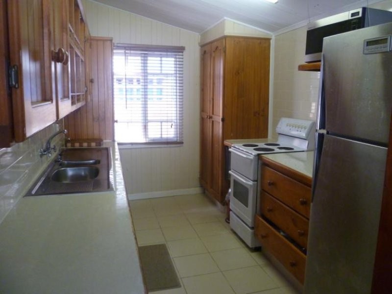 34 Johnston Street, Southport QLD 4215