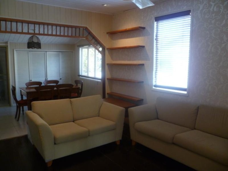 34 Johnston Street, Southport QLD 4215