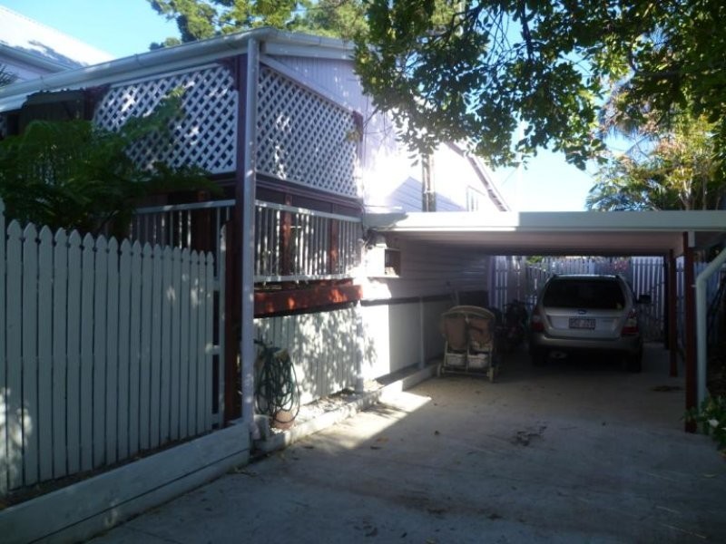 34 Johnston Street, Southport QLD 4215