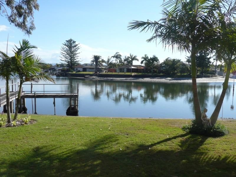 1/44 Back Street, Biggera Waters QLD 4216