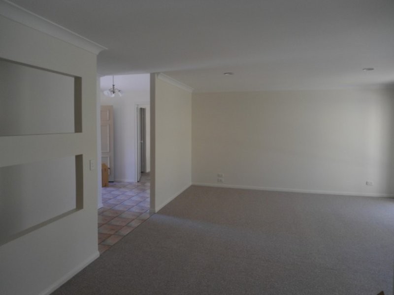 143 Henry Cotton Drive, Parkwood QLD 4214