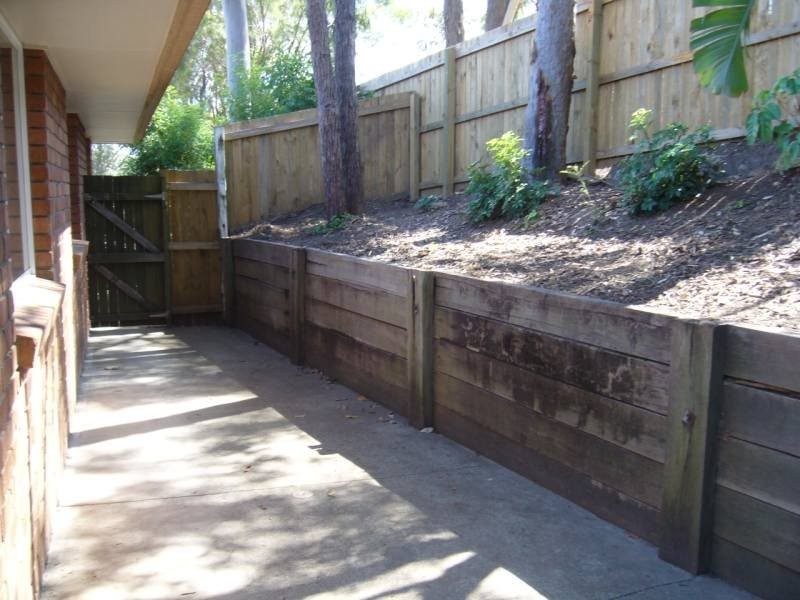 2/8 Hill Court, Labrador QLD 4215