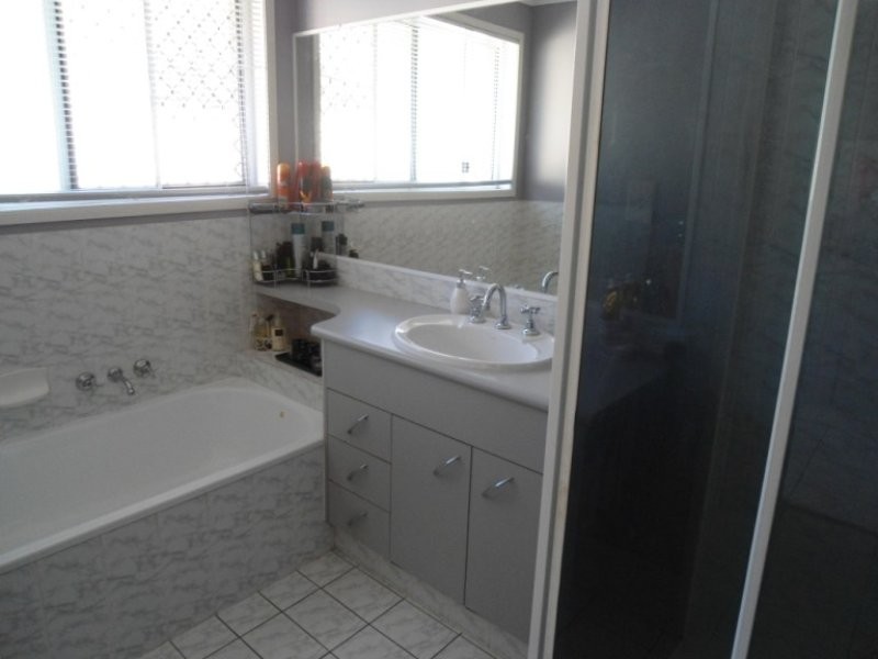 21 James Cagney Close, Parkwood QLD 4214