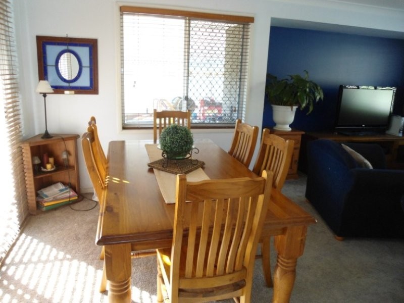 21 James Cagney Close, Parkwood QLD 4214