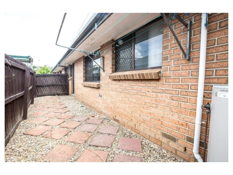 2/25 Nina Parade, Arundel QLD 4214