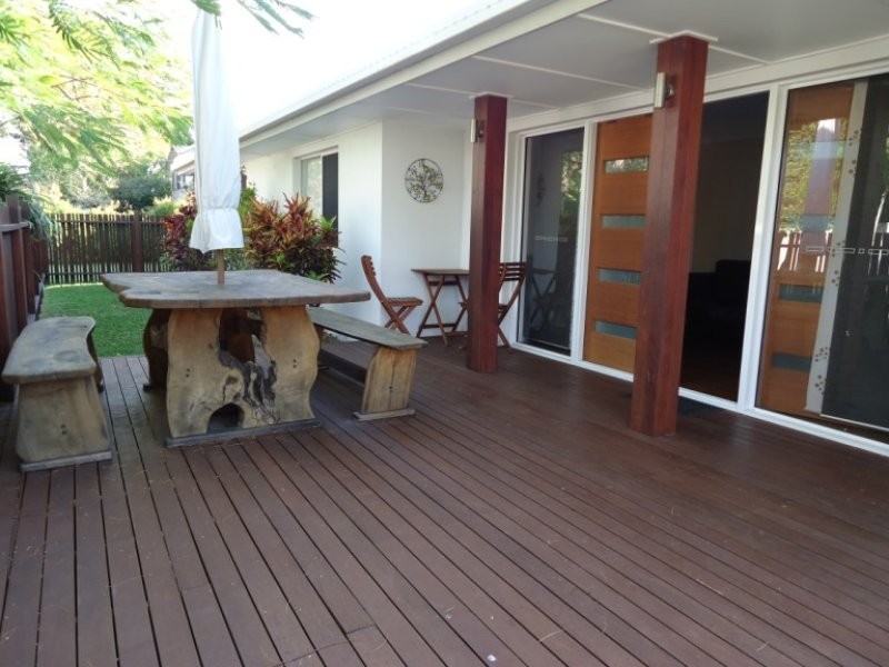 10 Bluegum Avenue, Hollywell QLD 4216