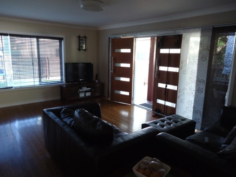 10 Bluegum Avenue, Hollywell QLD 4216