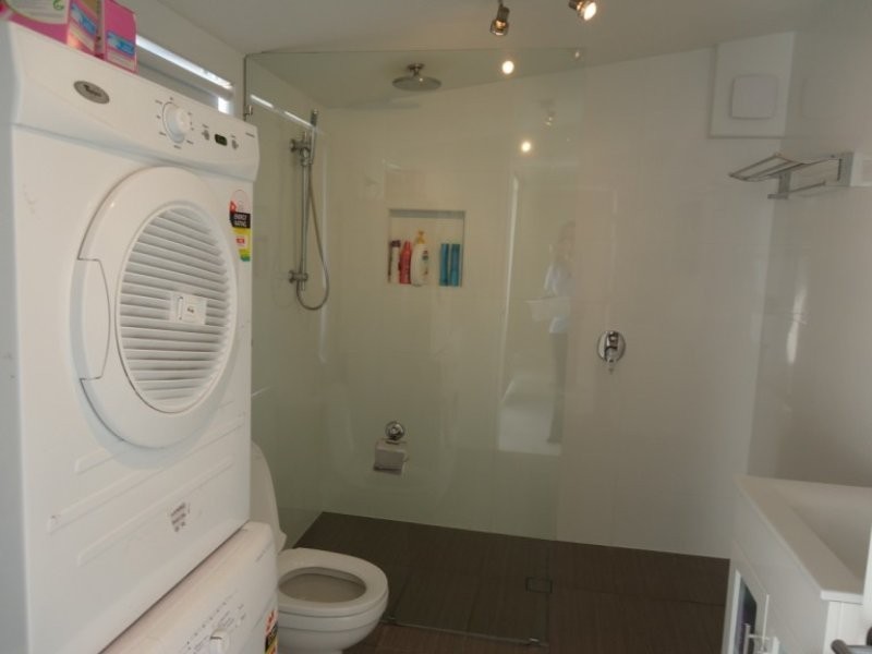 10 Bluegum Avenue, Hollywell QLD 4216