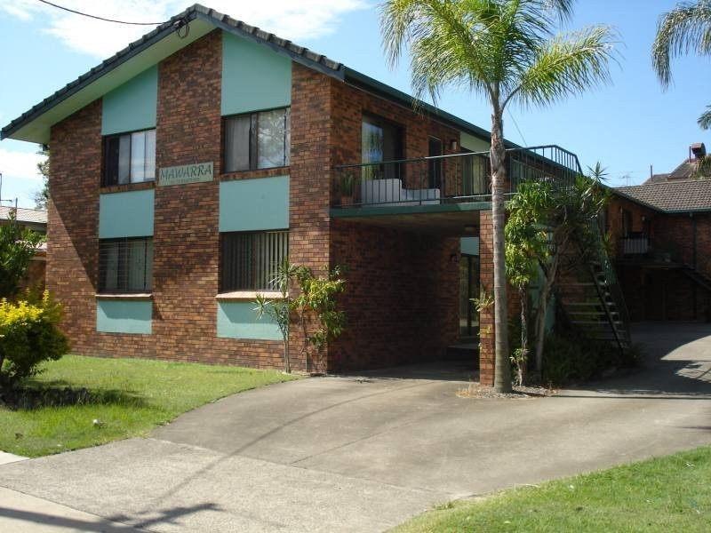 2/13 Baker Avenue, Labrador QLD 4215