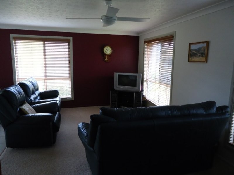 50 Allied Drive, Arundel QLD 4214