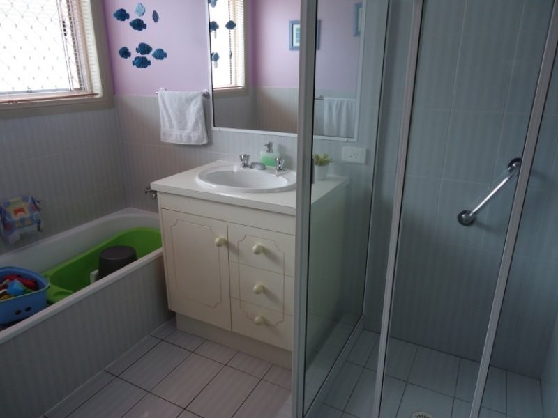 50 Allied Drive, Arundel QLD 4214