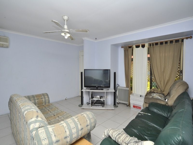 2/10 Telopea Street, Labrador QLD 4215
