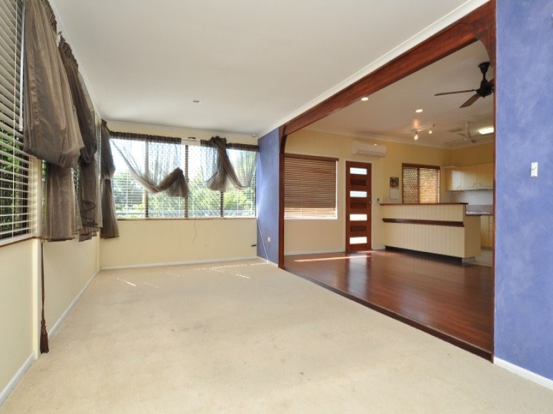 34 Horder Avenue, Labrador QLD 4215