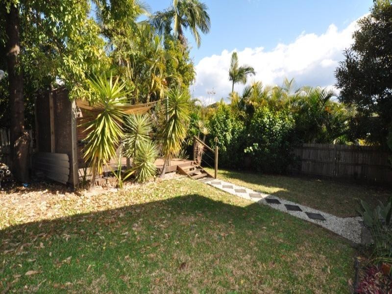 34 Horder Avenue, Labrador QLD 4215