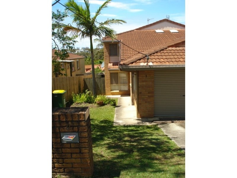 1/350 Government Road, Labrador QLD 4215