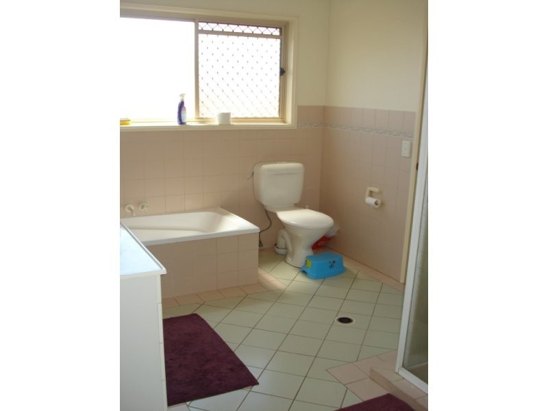 1/350 Government Road, Labrador QLD 4215