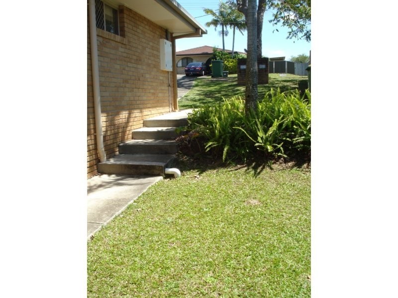 1/350 Government Road, Labrador QLD 4215