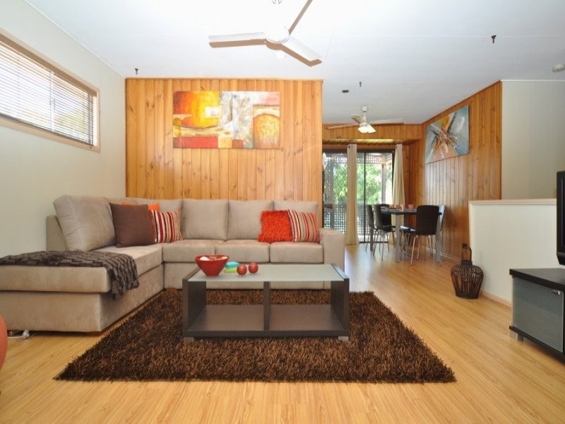 38 Bruce Avenue, Paradise Point QLD 4216
