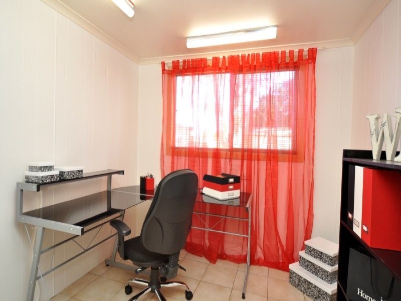 38 Bruce Avenue, Paradise Point QLD 4216
