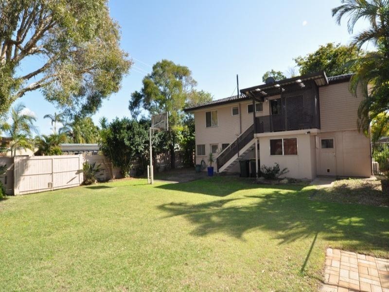 38 Bruce Avenue, Paradise Point QLD 4216