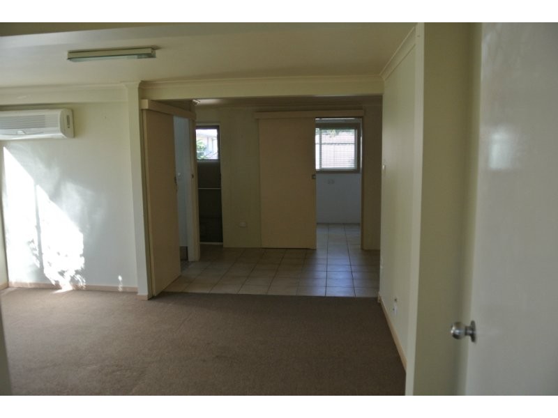 38 Bruce Avenue, Paradise Point QLD 4216