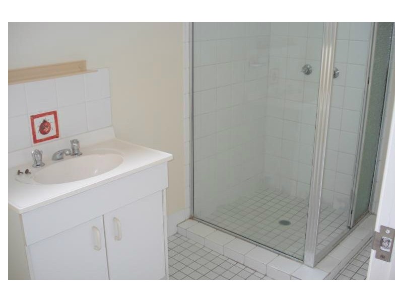 1/5 Waterbird Court, Coombabah QLD 4216