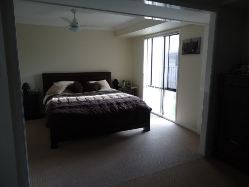 10 Orara Street, Pacific Pines QLD 4211