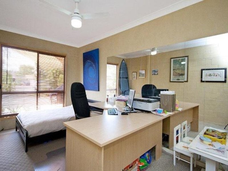 8 Cutter Court, Helensvale QLD 4212