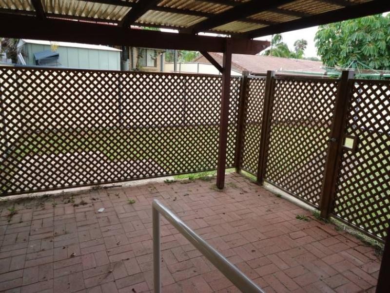 1/220 Olsen Avenue, Arundel QLD 4214