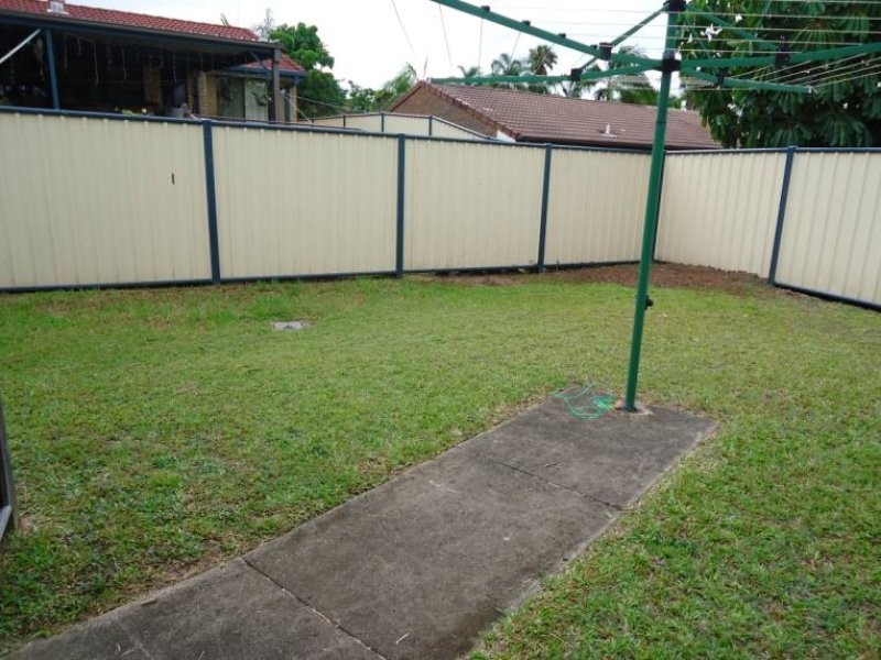 1/220 Olsen Avenue, Arundel QLD 4214