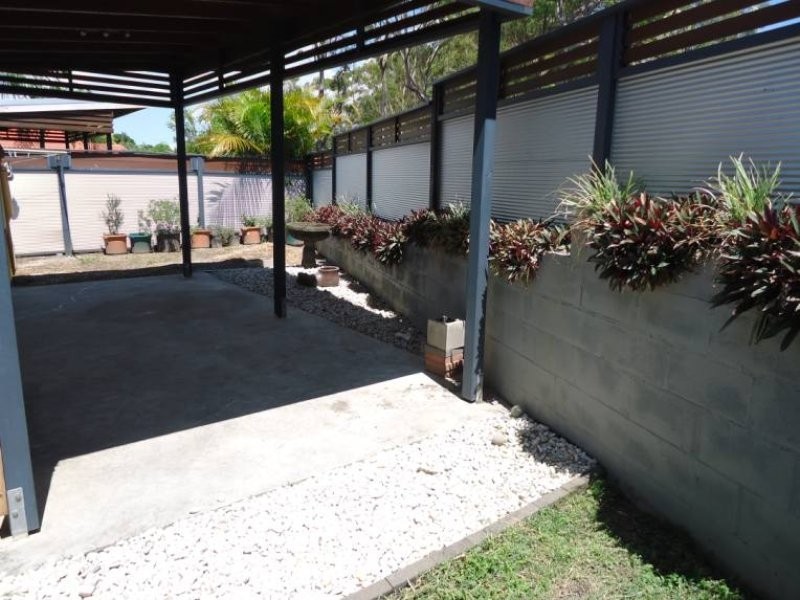 1/1 Vona Place, Labrador QLD 4215